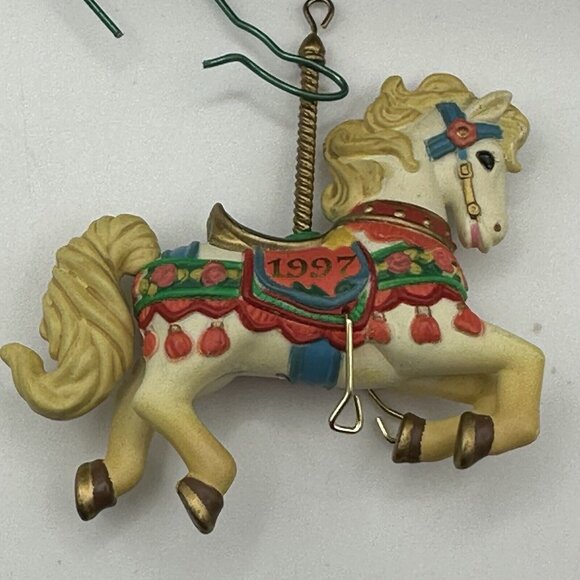 1997 Carlton Heirloom In Box 1st In Series 'Carousel Dreams' Ornament - Picture 1 of 6